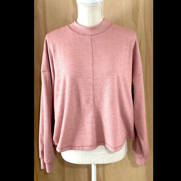 *Donating tomorrow* - Urban Romantics Womens Sweater M Rust Red & White - EUC - Picture 2 of 4